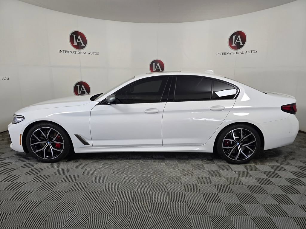 Used 2021 BMW M550i xDrive w/ Executive Package image 6