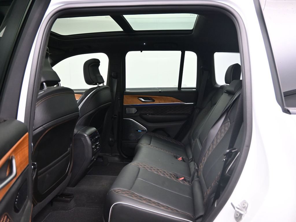 Used 2022 Jeep Grand Cherokee Summit image 28