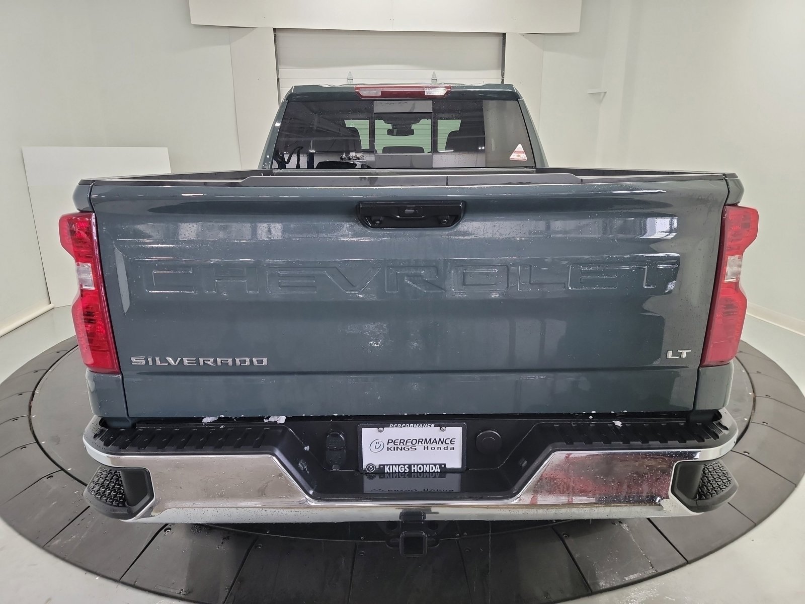 Used 2025 Chevrolet Silverado 1500 LT w/ Convenience Package II image 8