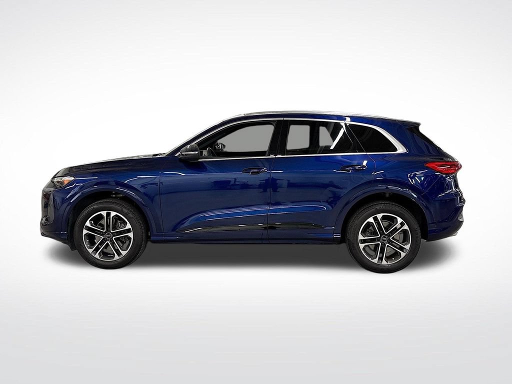 Certified 2025 Audi Q5 Premium w/ Premium Plus AWD/4WD image 2
