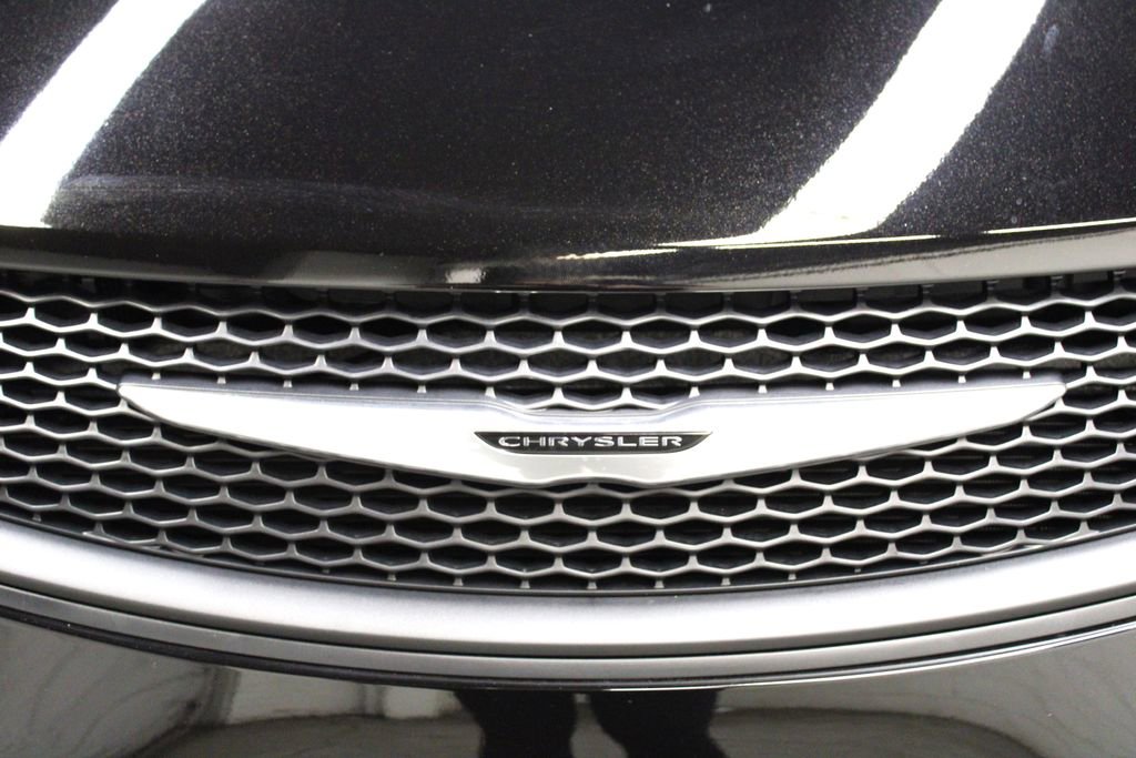 New 2026 Chrysler Voyager LX image 33