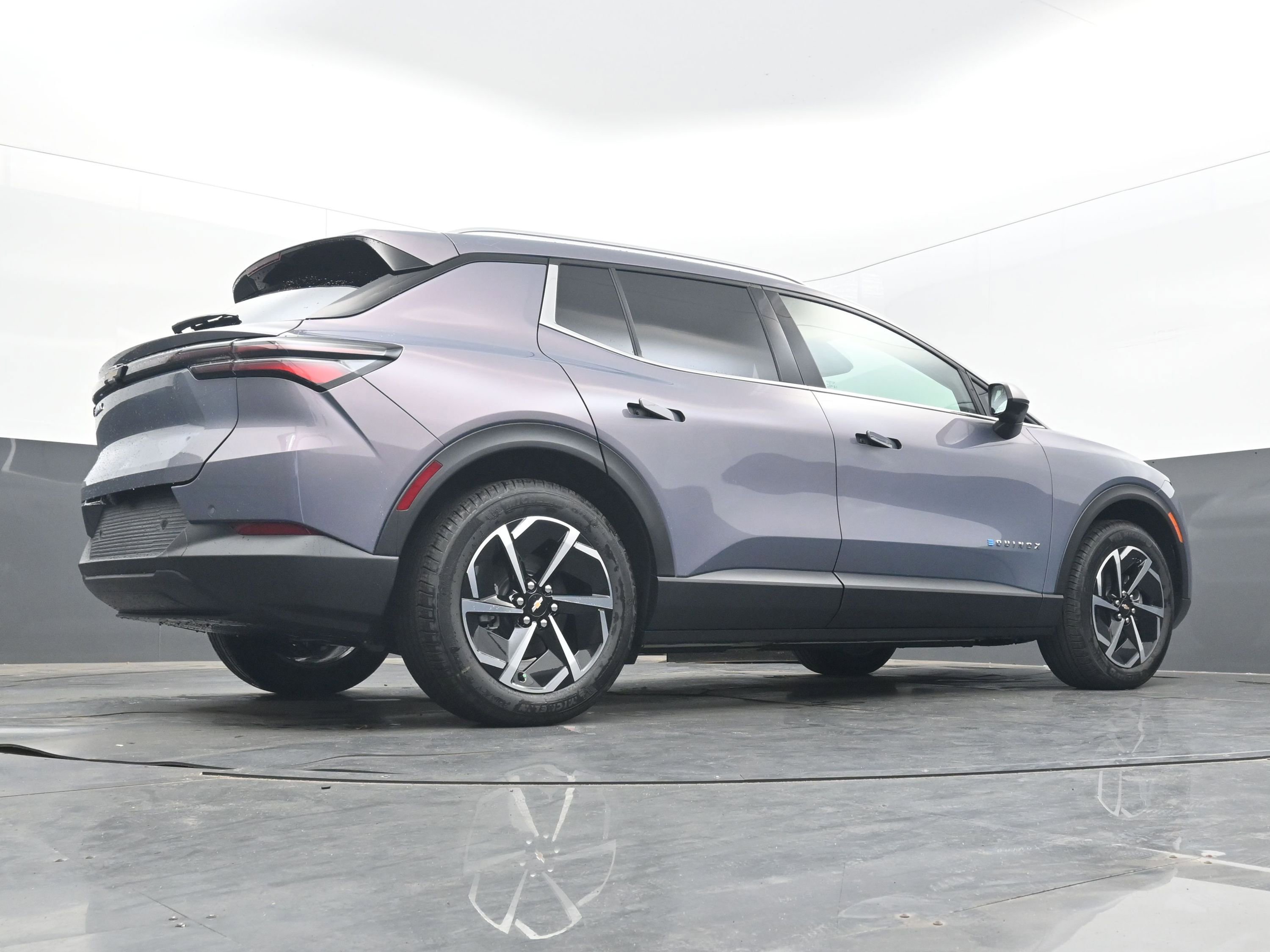 New 2026 Chevrolet Equinox EV LT image 30