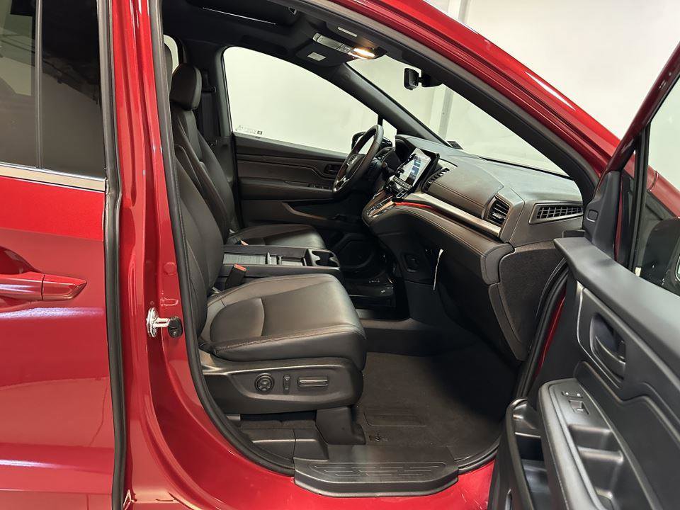 Used 2024 Honda Odyssey Sport image 36