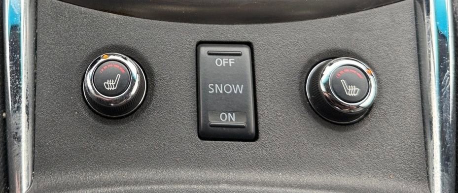 Used 2013 INFINITI G37 x Sedan w/ Premium Pkg AWD/4WD image 24