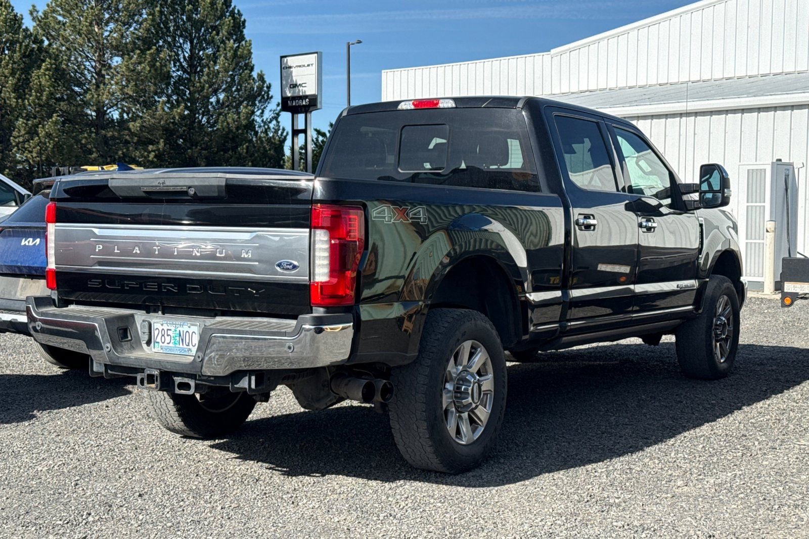 Used 2017 Ford F350 Platinum AWD/4WD image 4