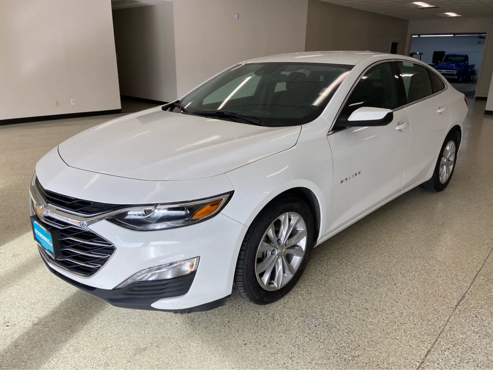 Used 2024 Chevrolet Malibu LT image 1