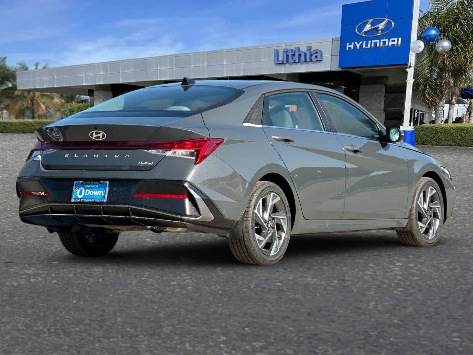 Certified 2026 Hyundai Elantra Limited FWD image 3