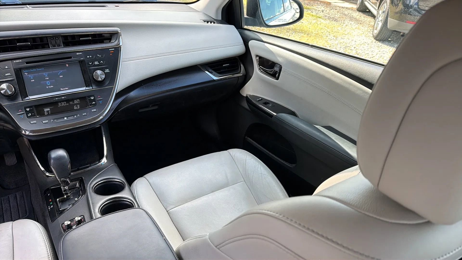 Used 2017 Toyota Avalon XLE FWD image 27