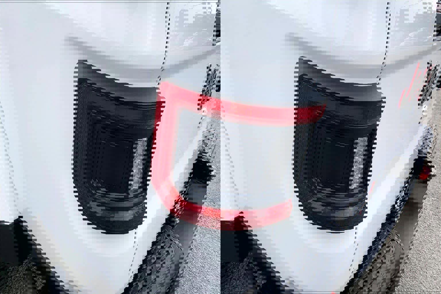 Used 2025 Jeep Gladiator Rubicon AWD/4WD image 26