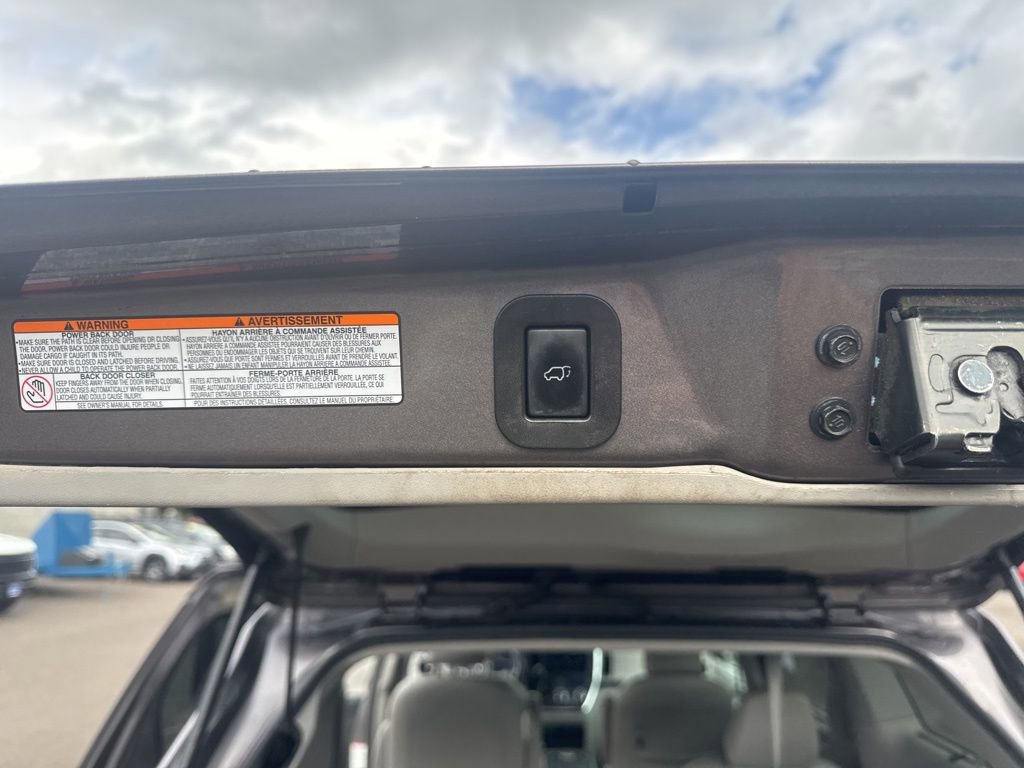 Used 2015 Toyota Sienna XLE w/ XLE Navigation Package AWD/4WD image 20