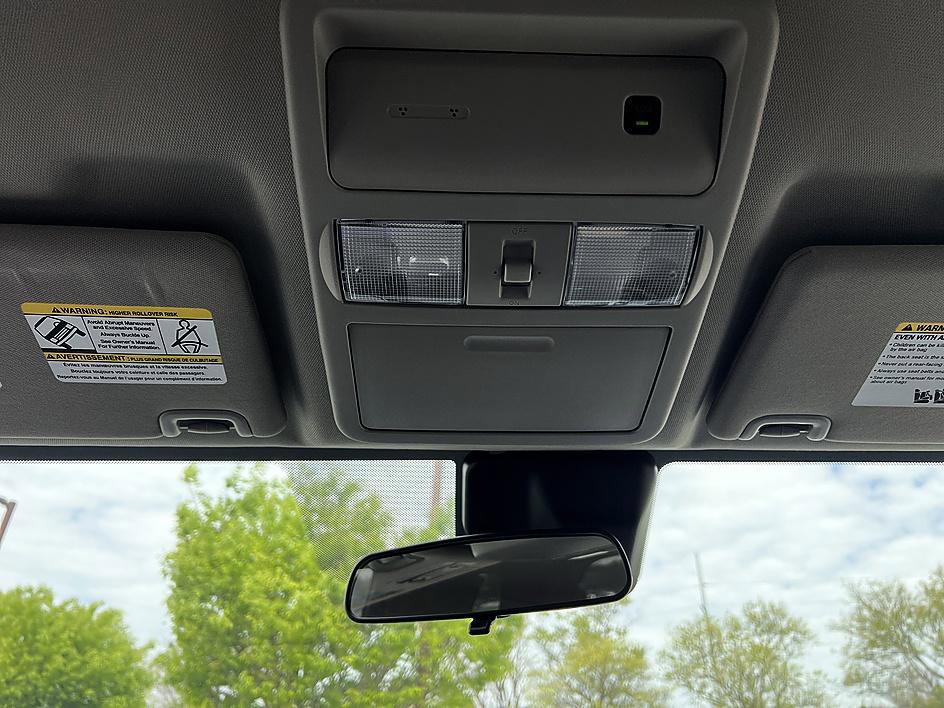 Certified 2025 Nissan Frontier SV image 27