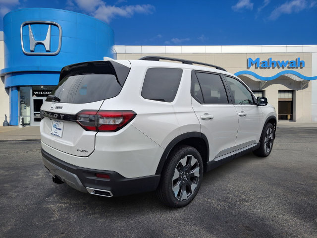 New 2026 Honda Pilot Elite image 3