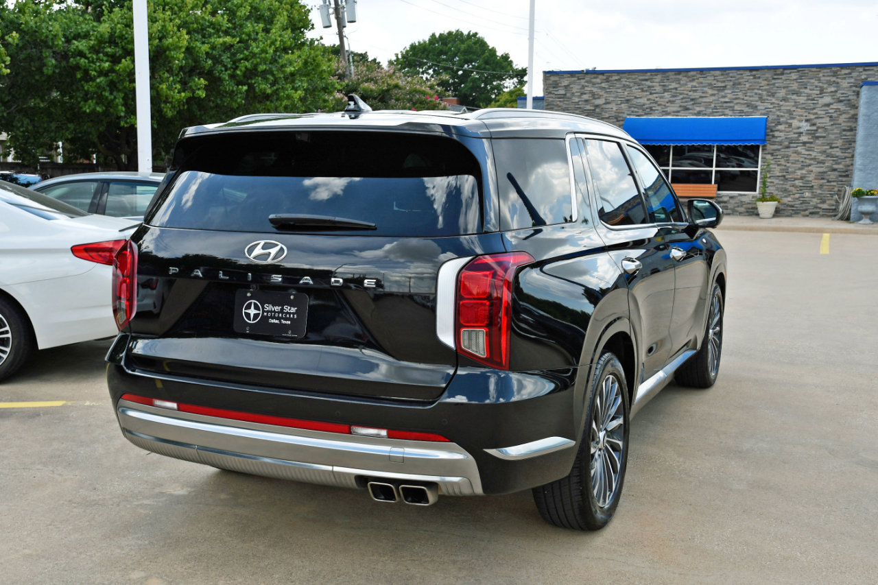 Used 2024 Hyundai Palisade Calligraphy image 6