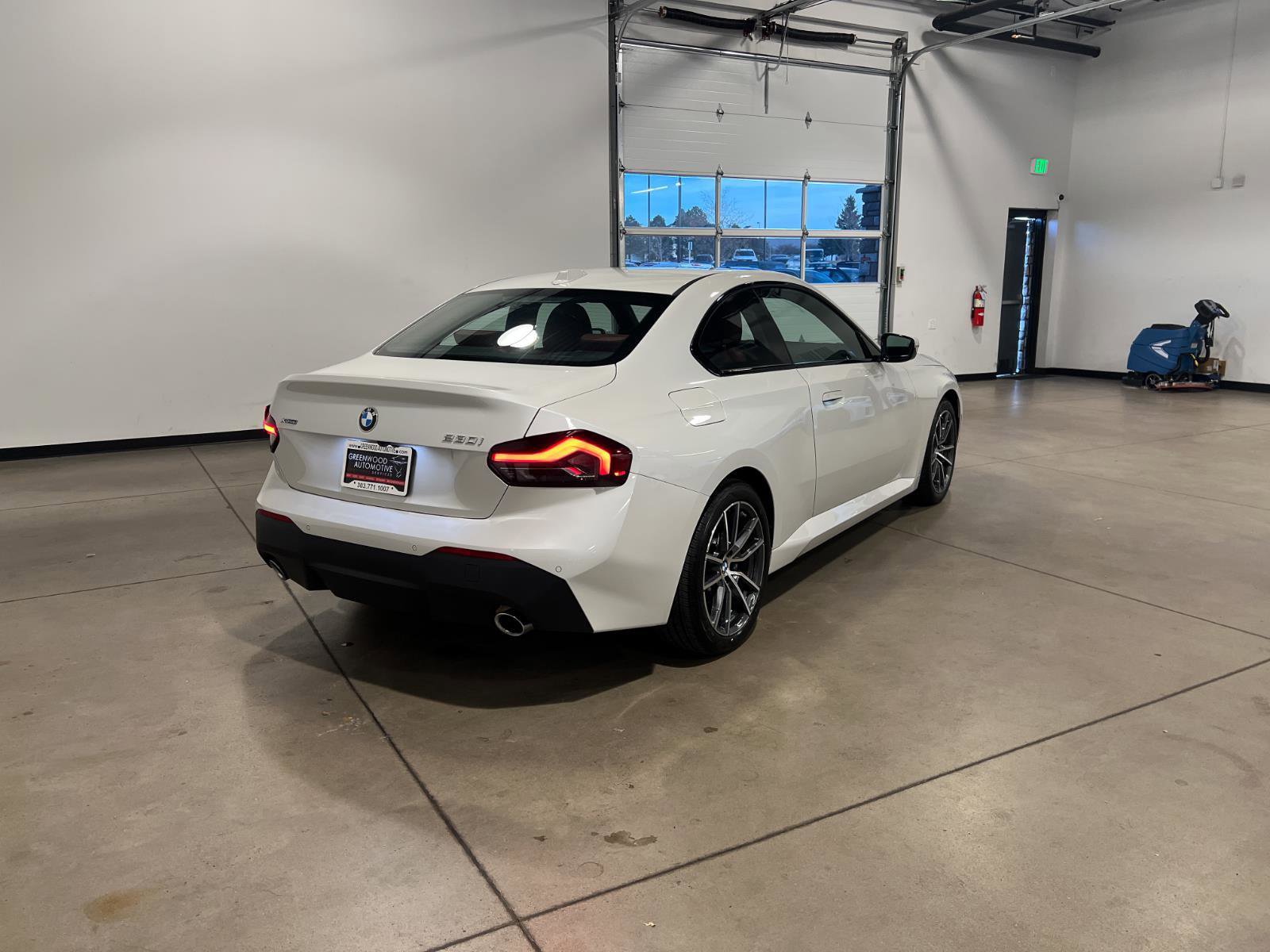 Used 2025 BMW 230i xDrive Coupe w/ Convenience Package image 3