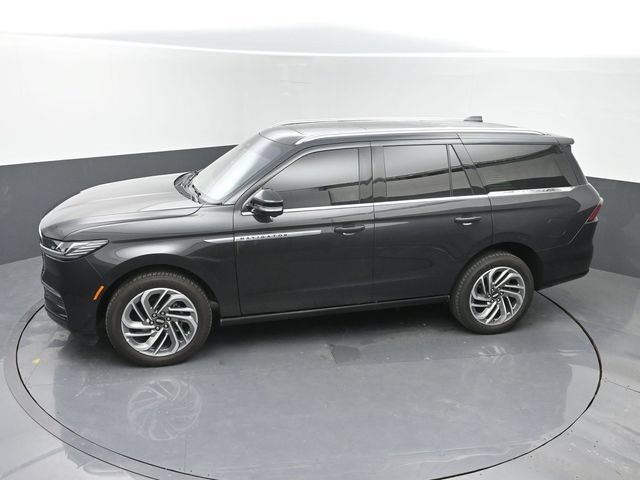 Used 2025 Lincoln Navigator Reserve AWD/4WD image 36