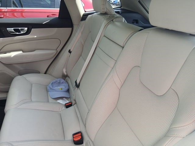 Used 2020 Volvo XC60 T8 Inscription AWD/4WD image 11