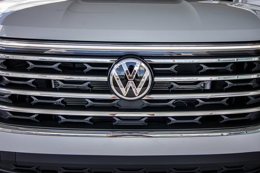 Certified 2026 Volkswagen Atlas SE w/ Panoramic Sunroof Package FWD image 7
