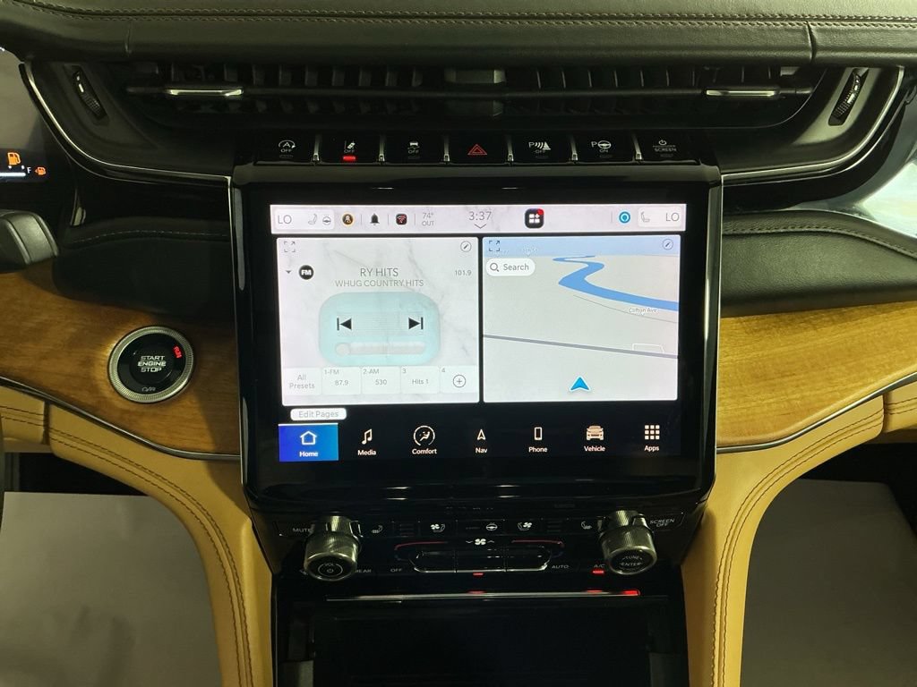 Used 2023 Jeep Grand Cherokee Summit AWD/4WD image 29