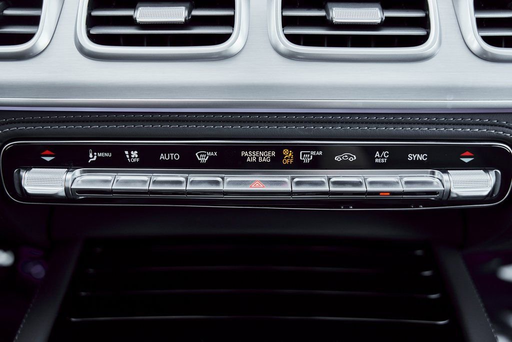 Used 2025 Mercedes-Benz GLS 63 AMG 4MATIC image 76
