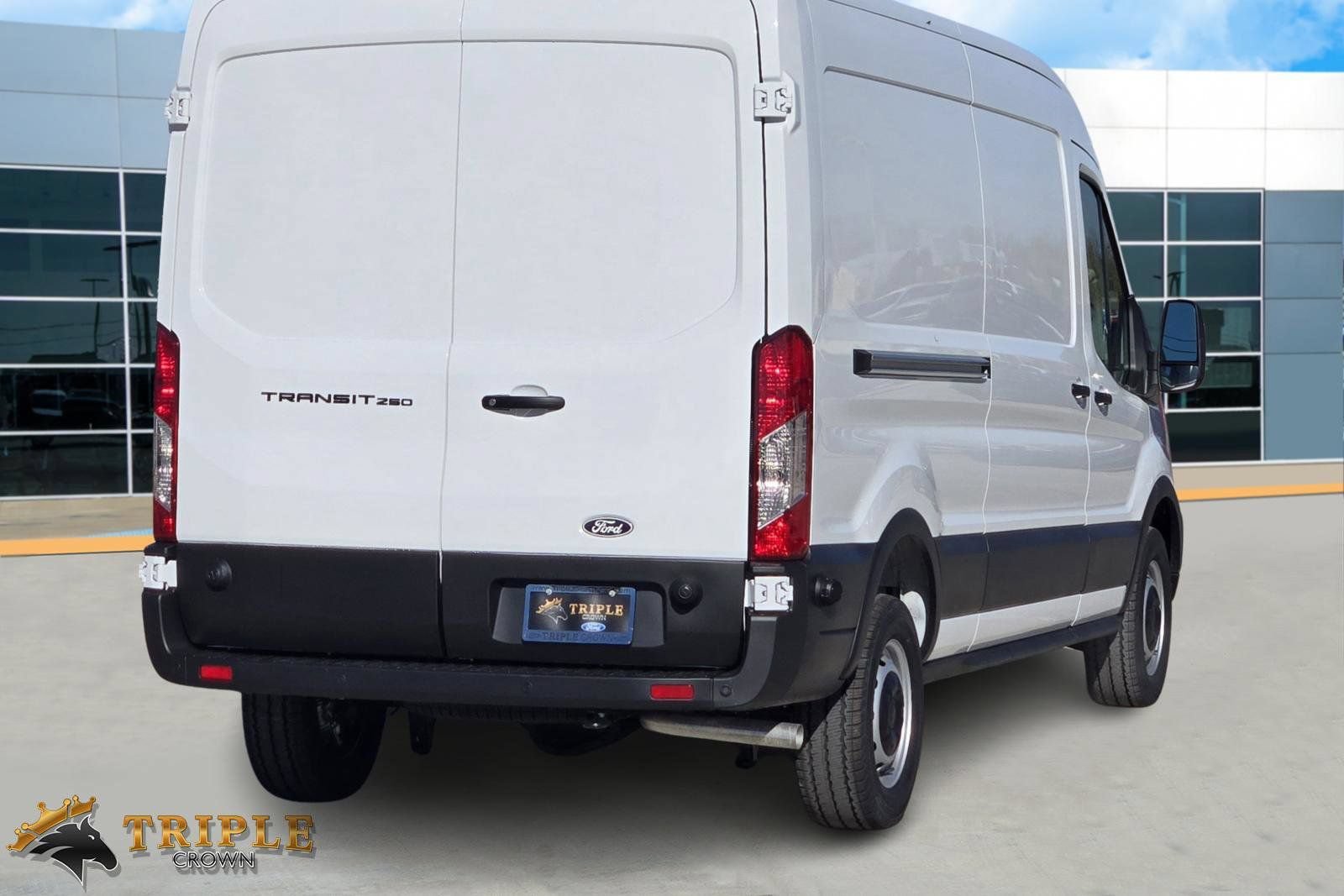 New 2026 Ford Transit 250 148 Medium Roof w/ Load Area Protection Package RWD image 5