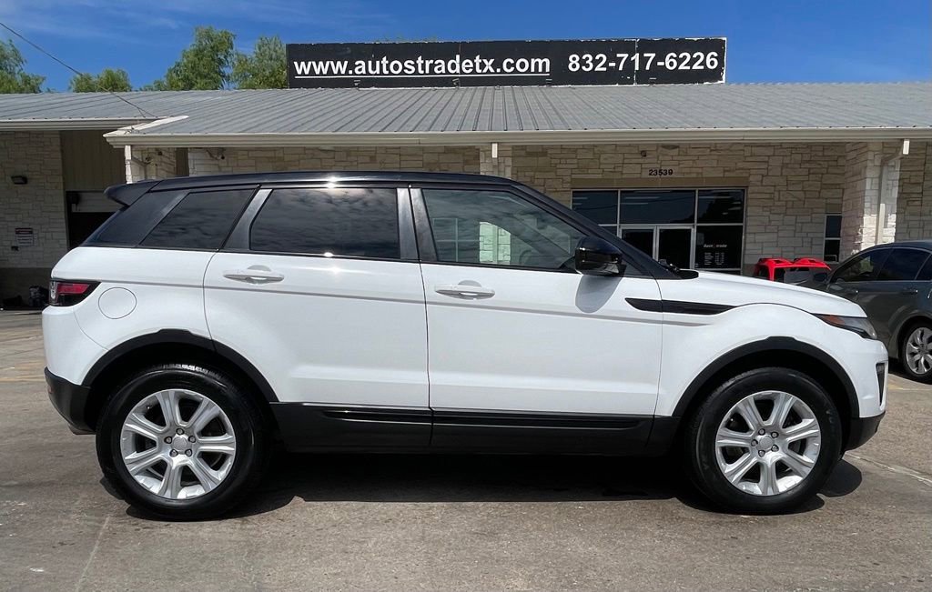 Used 2018 Land Rover Range Rover Evoque SE AWD/4WD image 7