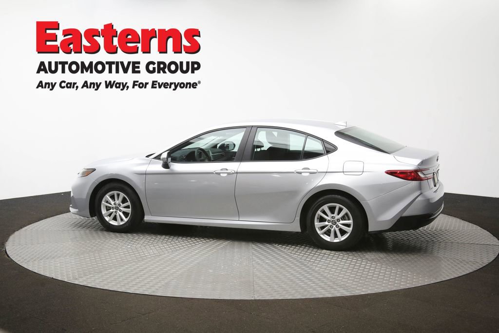 Used 2025 Toyota Camry LE image 62