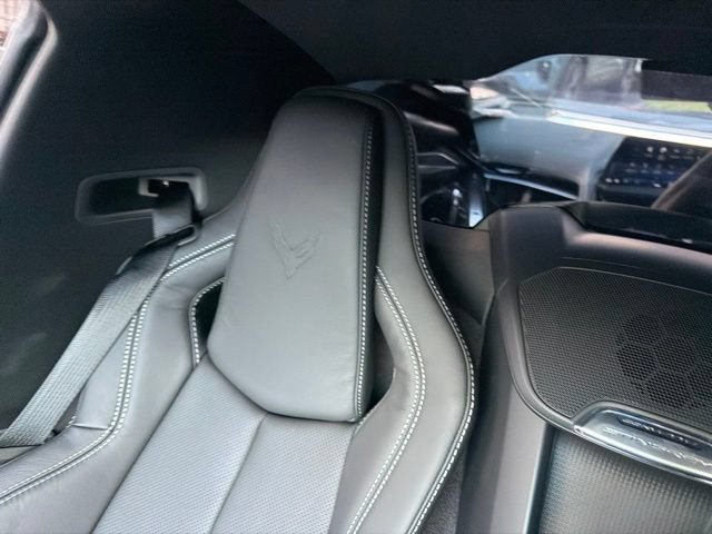 Used 2026 Chevrolet Corvette Stingray Coupe w/ 1LT RWD image 30