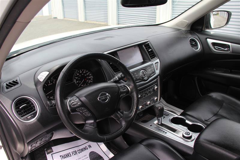 Used 2018 Nissan Pathfinder SL w/ SL Premium Package AWD/4WD image 23