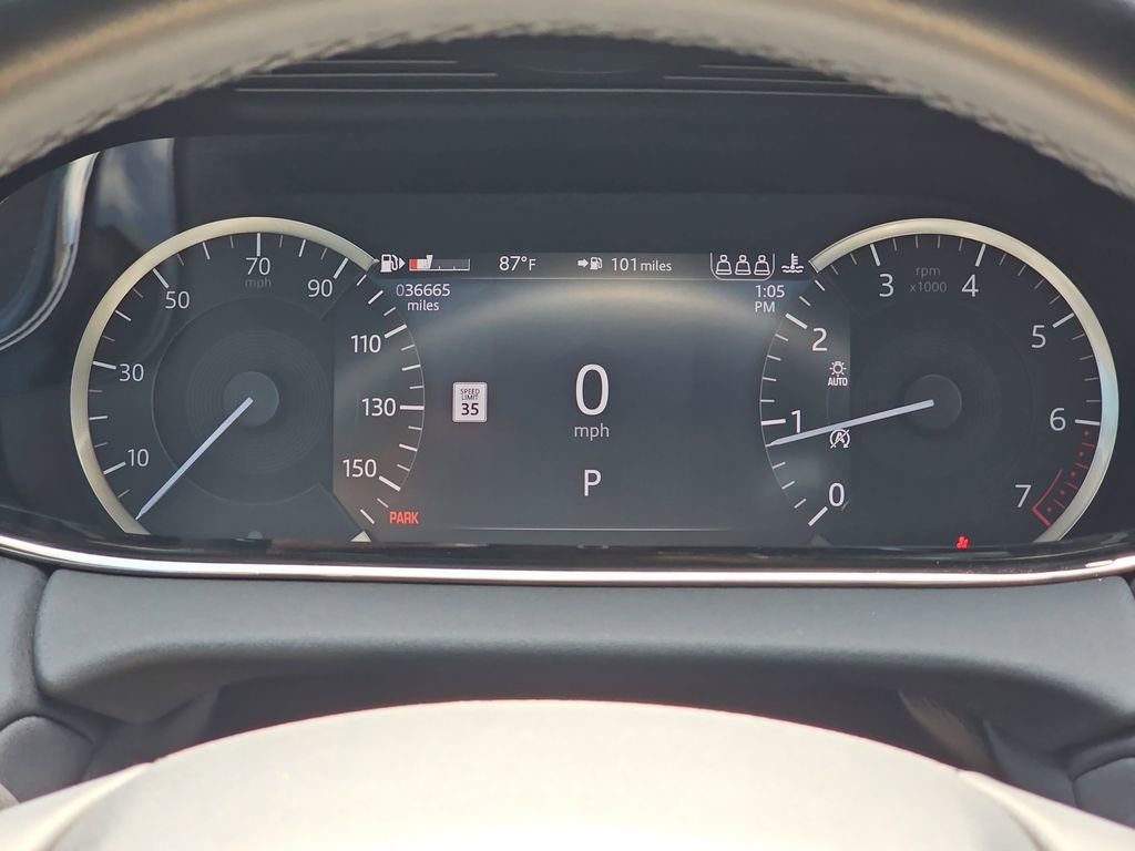 Used 2023 Land Rover Range Rover Evoque R-Dynamic SE image 23