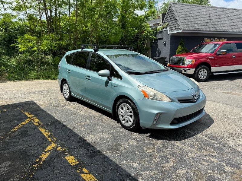 Used 2014 Toyota Prius V Three FWD image 3