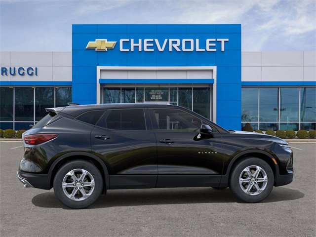 New 2026 Chevrolet Blazer LT image 5