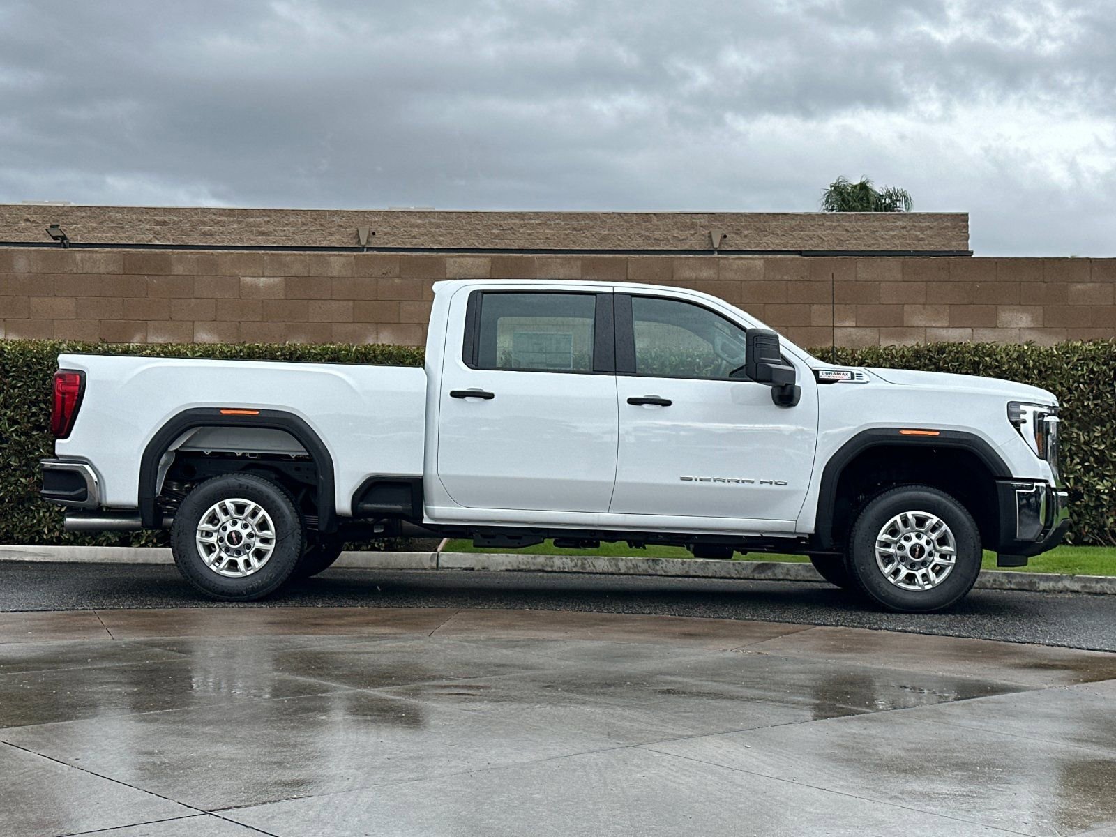 New 2026 GMC Sierra 2500 Pro RWD image 3