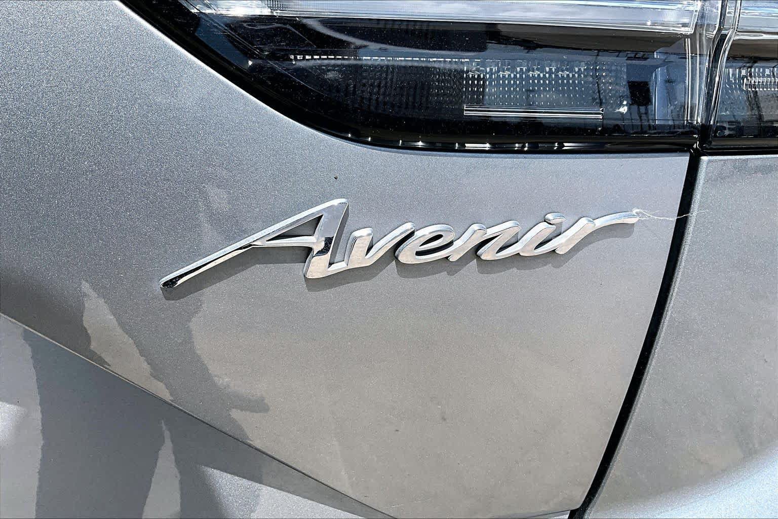 Used 2023 Buick Envision Avenir FWD image 10