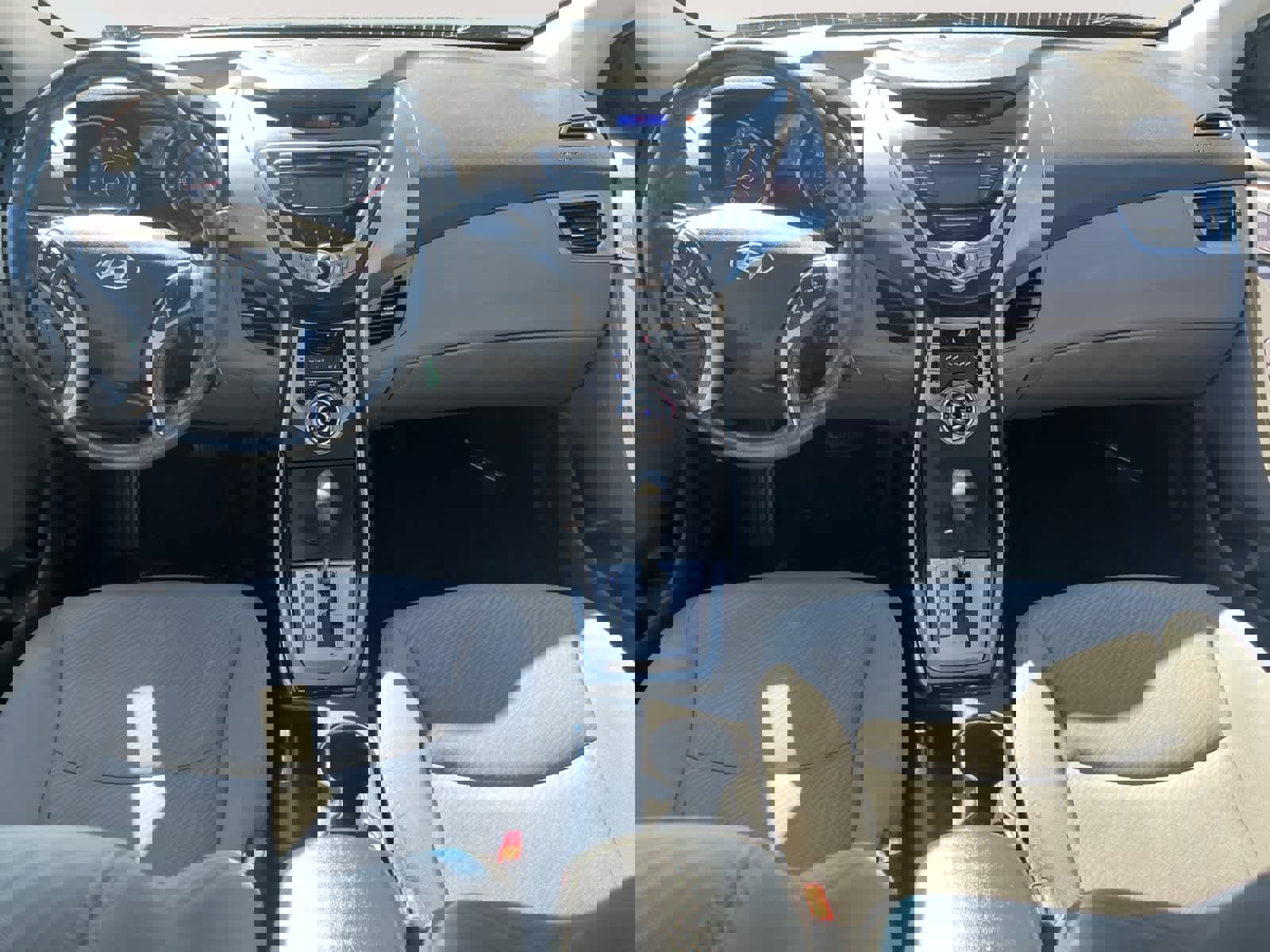 Used 2013 Hyundai Elantra GLS w/ Preferred Pkg image 10