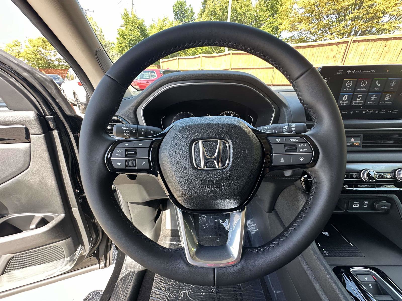 New 2025 Honda Pilot Touring image 10