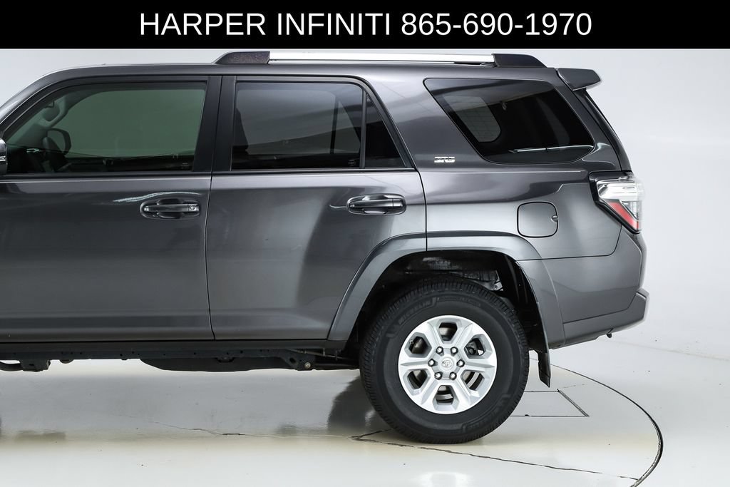 Used 2020 Toyota 4Runner SR5 Premium w/ Moonroof Package AWD/4WD image 42