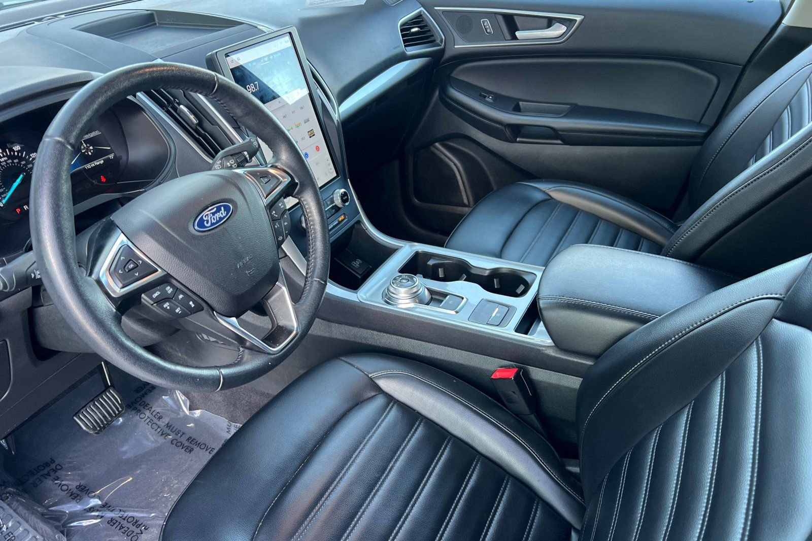 Used 2023 Ford Edge SEL image 7