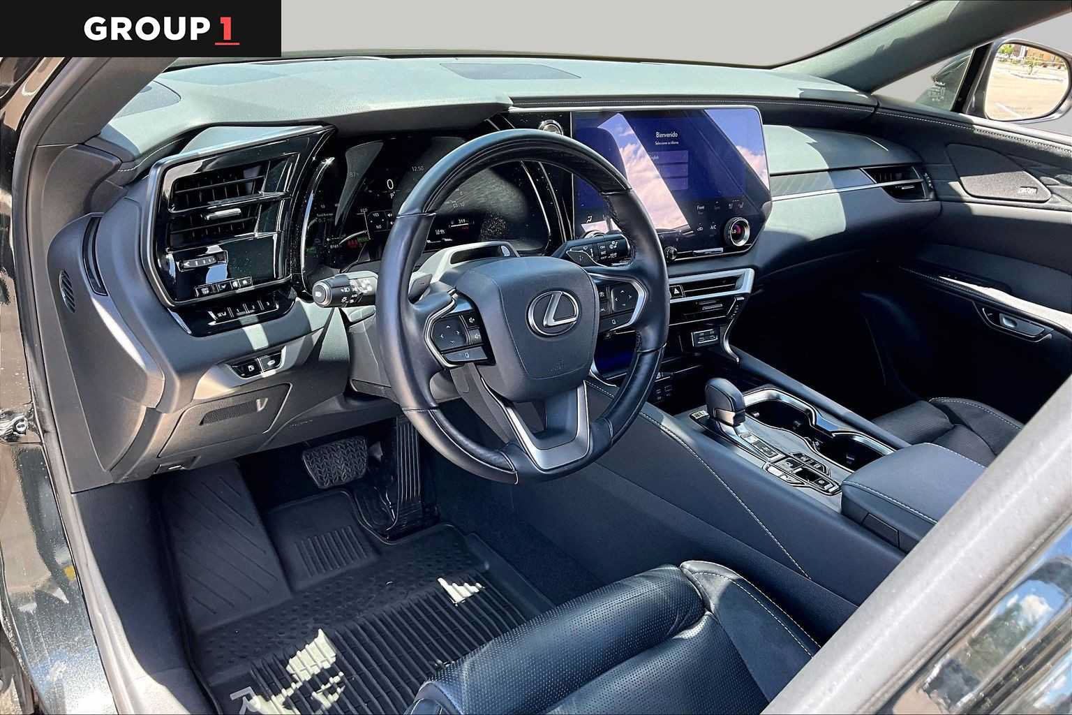 Used 2025 Lexus RX 450h AWD w/ Convenience Package image 16
