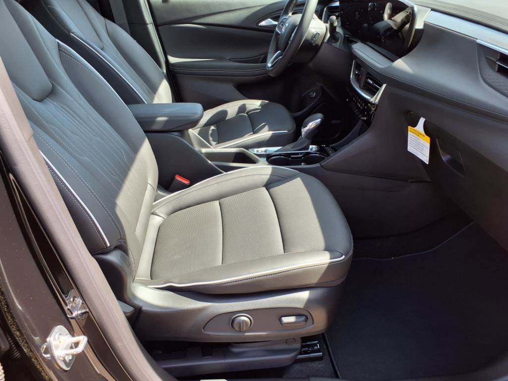Certified 2024 Buick Encore GX Avenir w/ Avenir Technology Package image 28