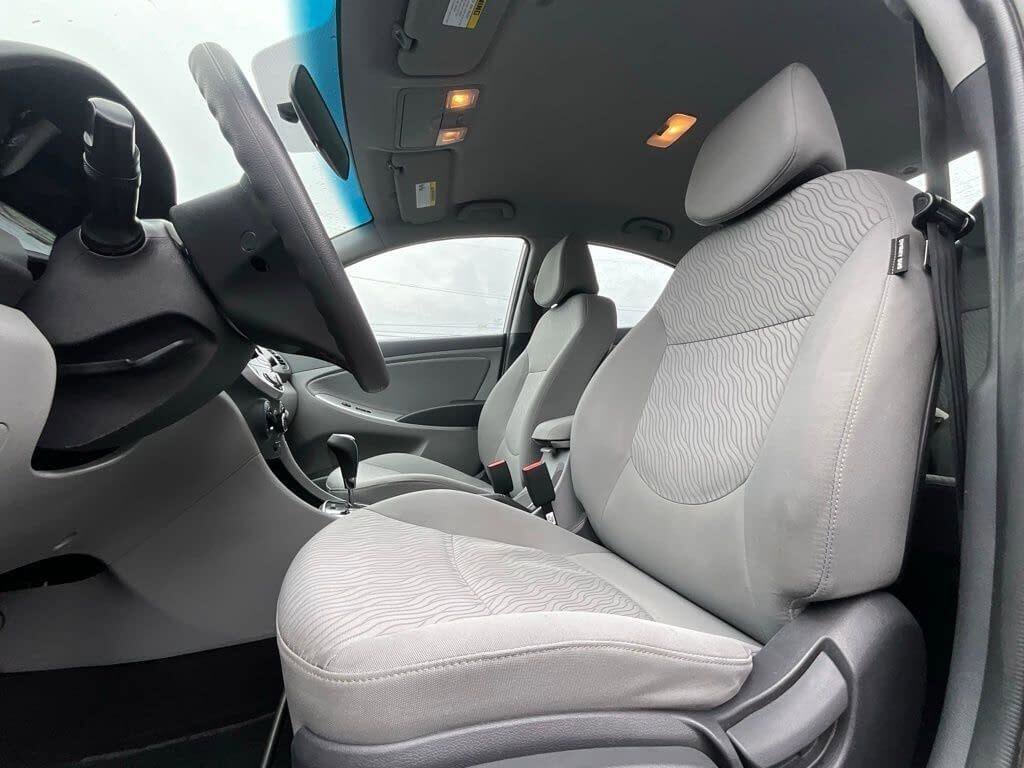 Used 2014 Hyundai Accent GLS w/ Option Group 2 image 10