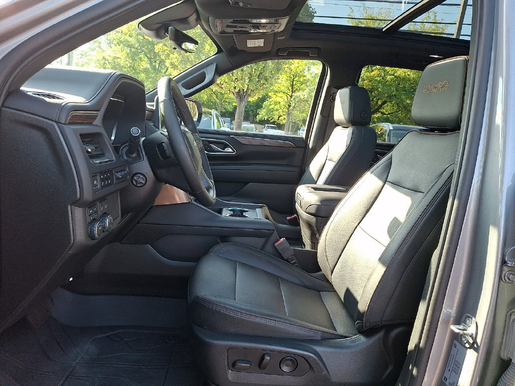 Used 2023 Chevrolet Tahoe High Country w/ LPO, Illumination Package AWD/4WD image 14