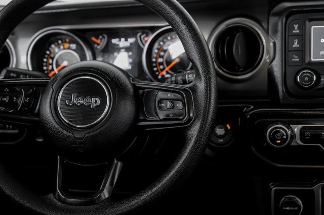 Used 2020 Jeep Wrangler Unlimited Sport AWD/4WD image 16