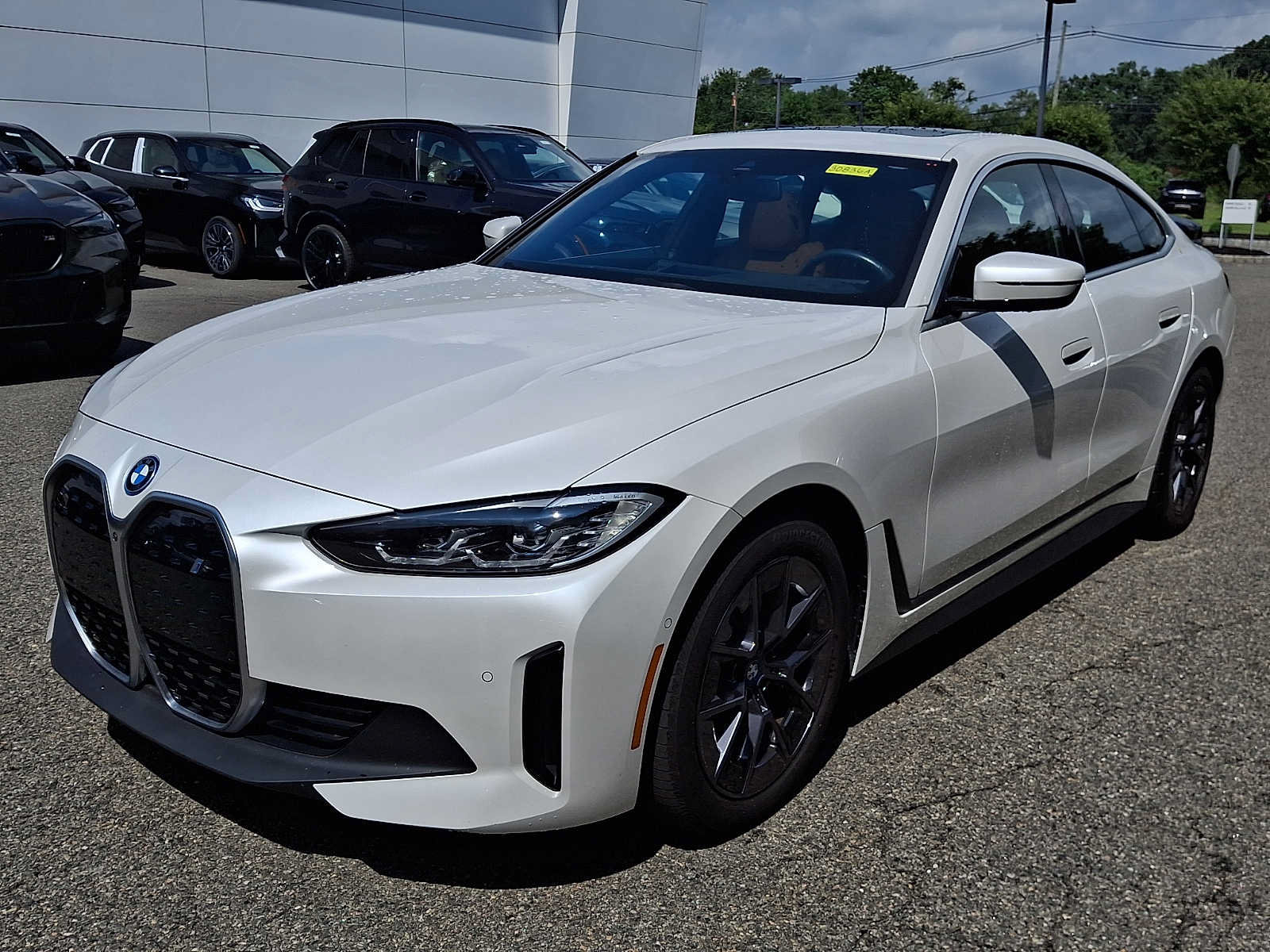 Used 2024 BMW i4 eDrive35 w/ Premium Package RWD image 3