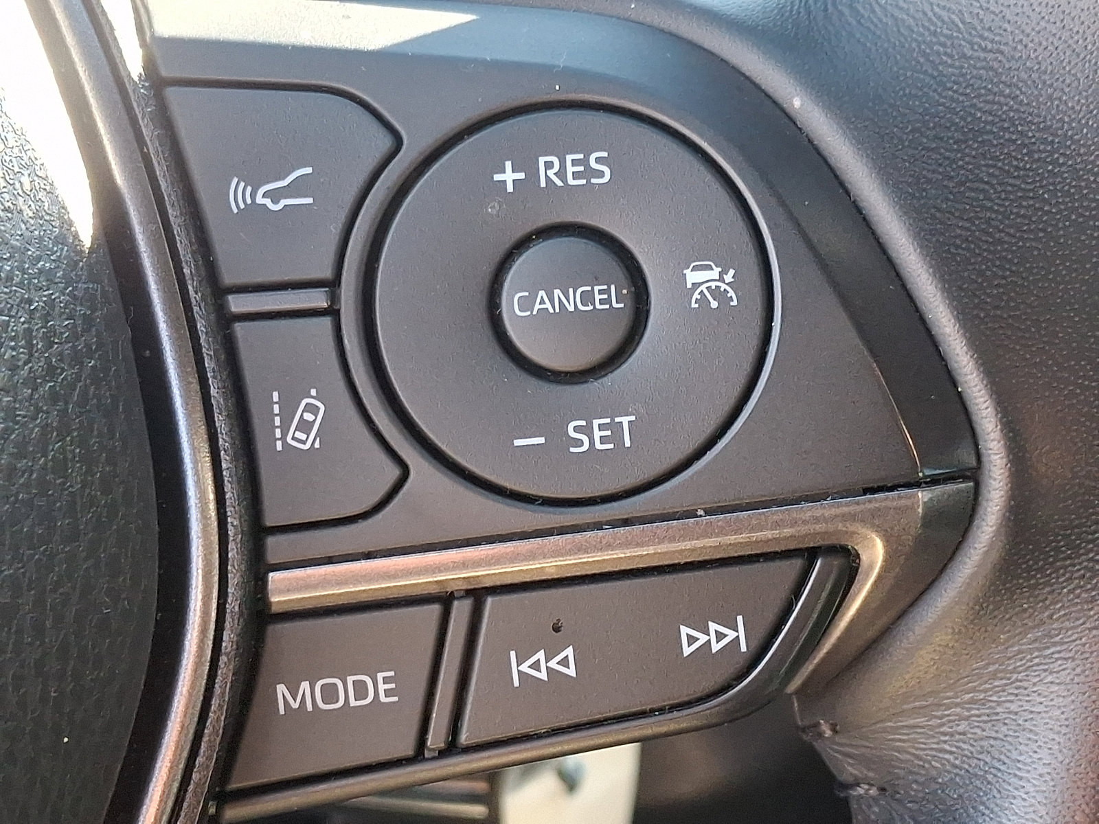 Used 2023 Toyota Camry SE image 21