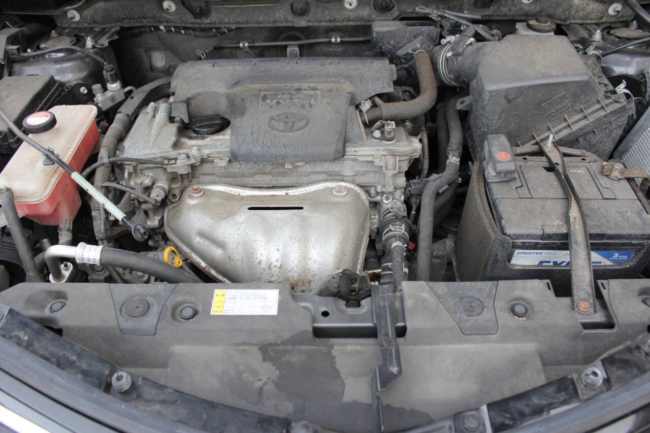 Used 2016 Toyota RAV4 LE image 24