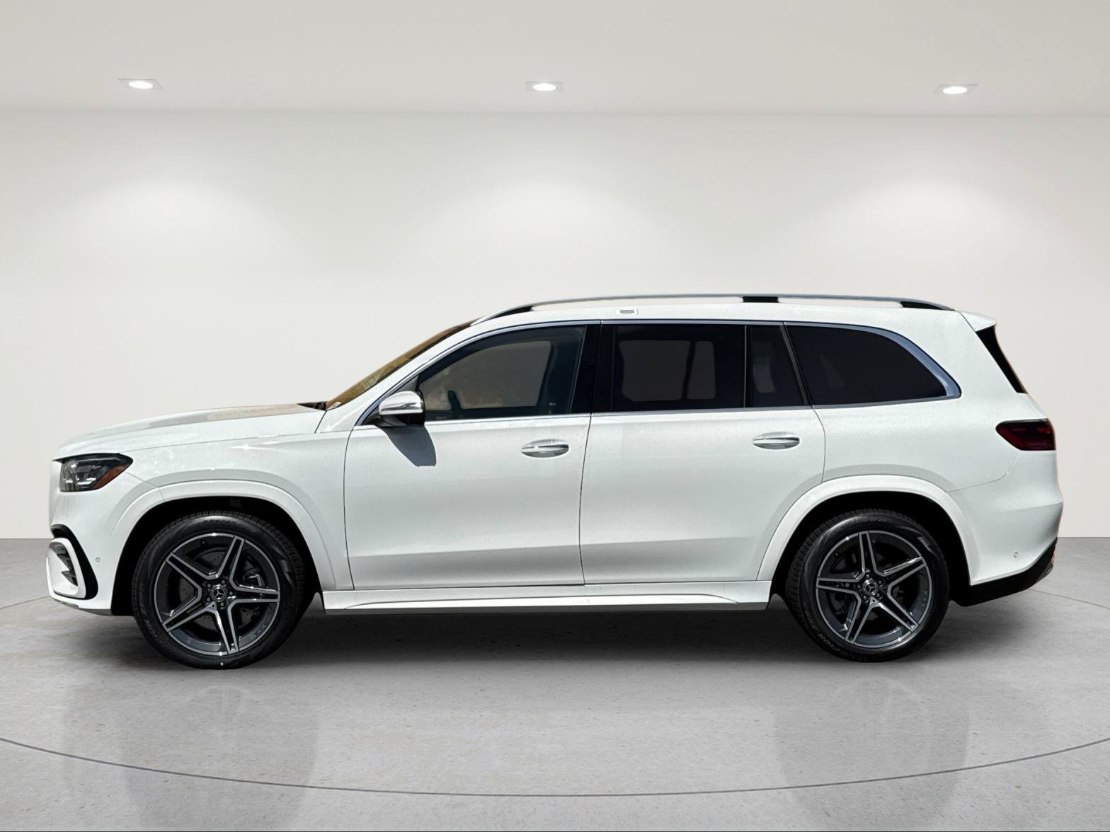New 2026 Mercedes-Benz GLS 450 4MATIC image 3
