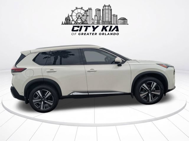 Used 2023 Nissan Rogue Platinum w/ Platinum Premium Package FWD image 6