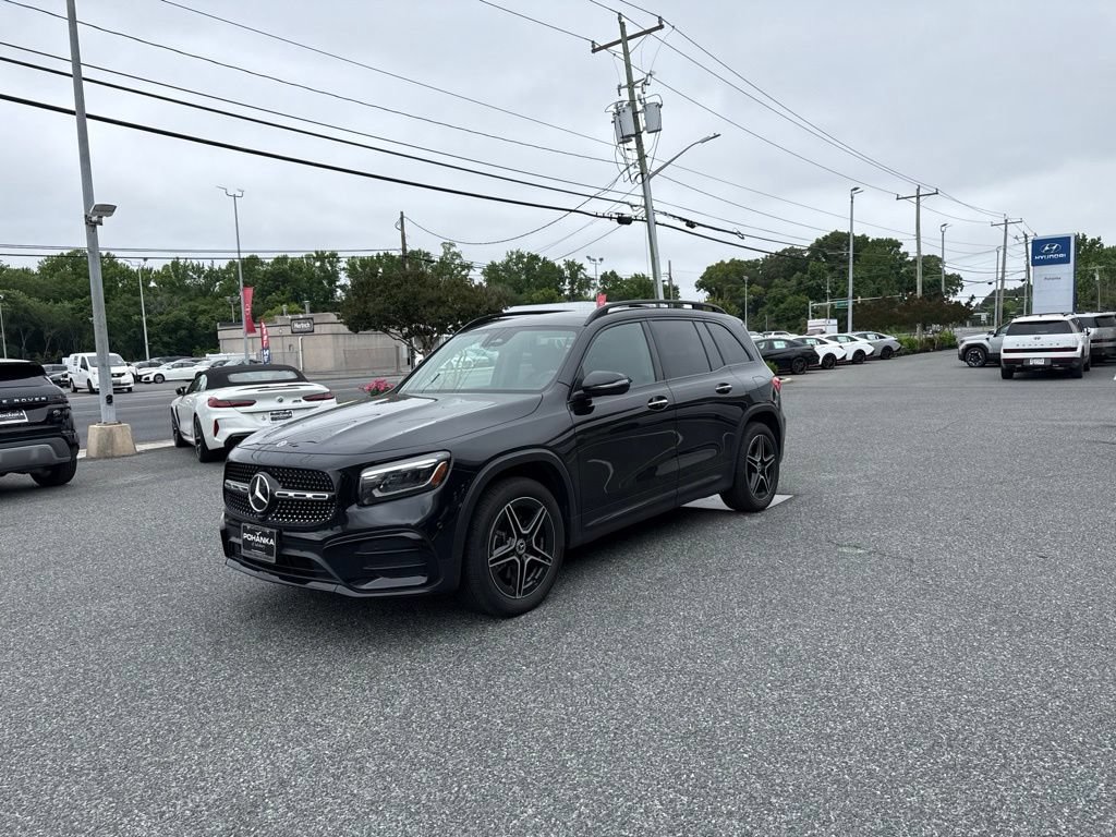 Certified 2025 Mercedes-Benz GLB 250 4MATIC image 1