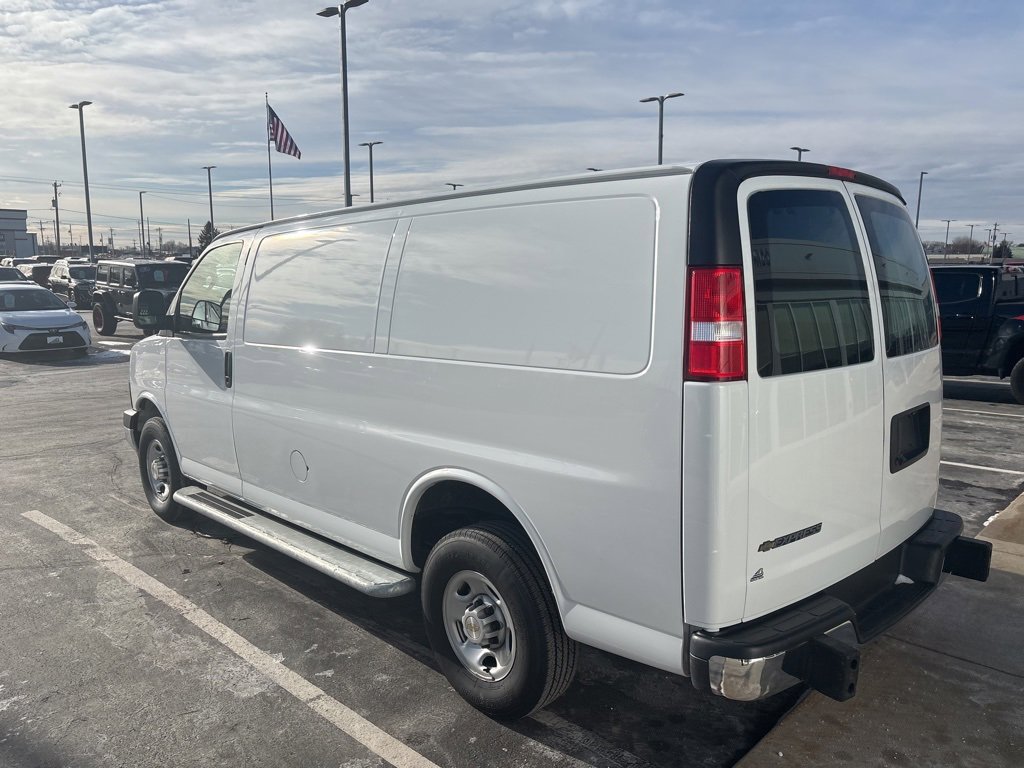 Used 2024 Chevrolet Express 2500 w/ Driver Convenience Package image 6