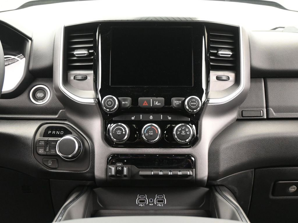 New 2026 RAM 1500 4x4 Crew Cab image 28